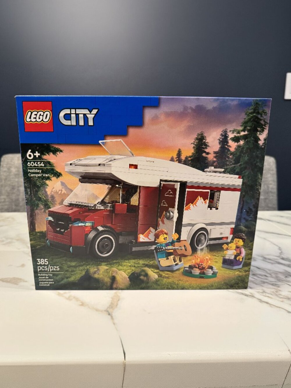 Lego City Holiday Camper Van --- OPEN BOX - MISSING BABY FIGURE
